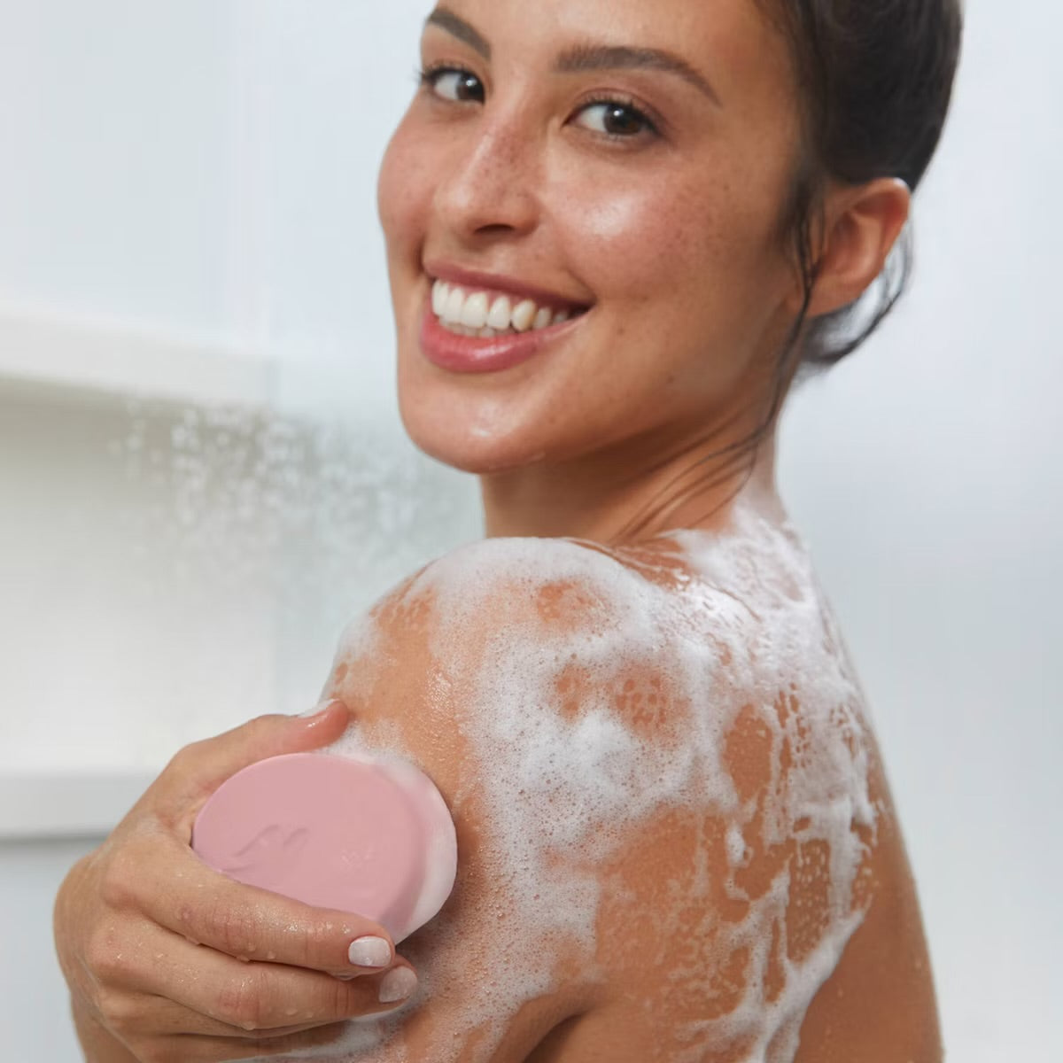 Dove Beauty Bar Women's Bath Soap Rebalancing White Peach & Rice Milk, 3.75 oz 4 Bars